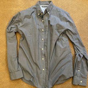 Men’s blue Van Heusen long sleeve button down size M